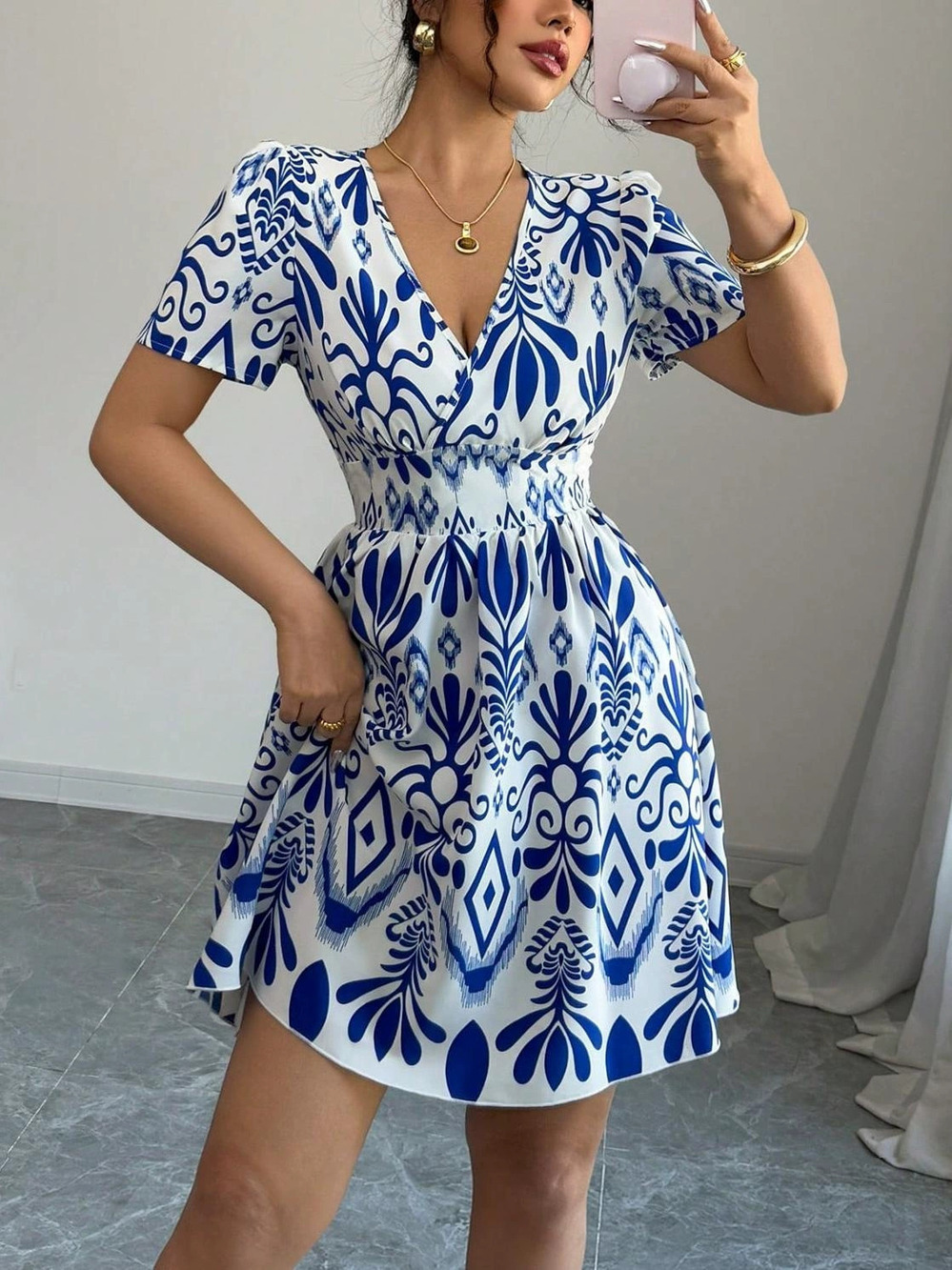 Forever 21 Summer Trendy High-Waist Cinched Print Puffy Dress